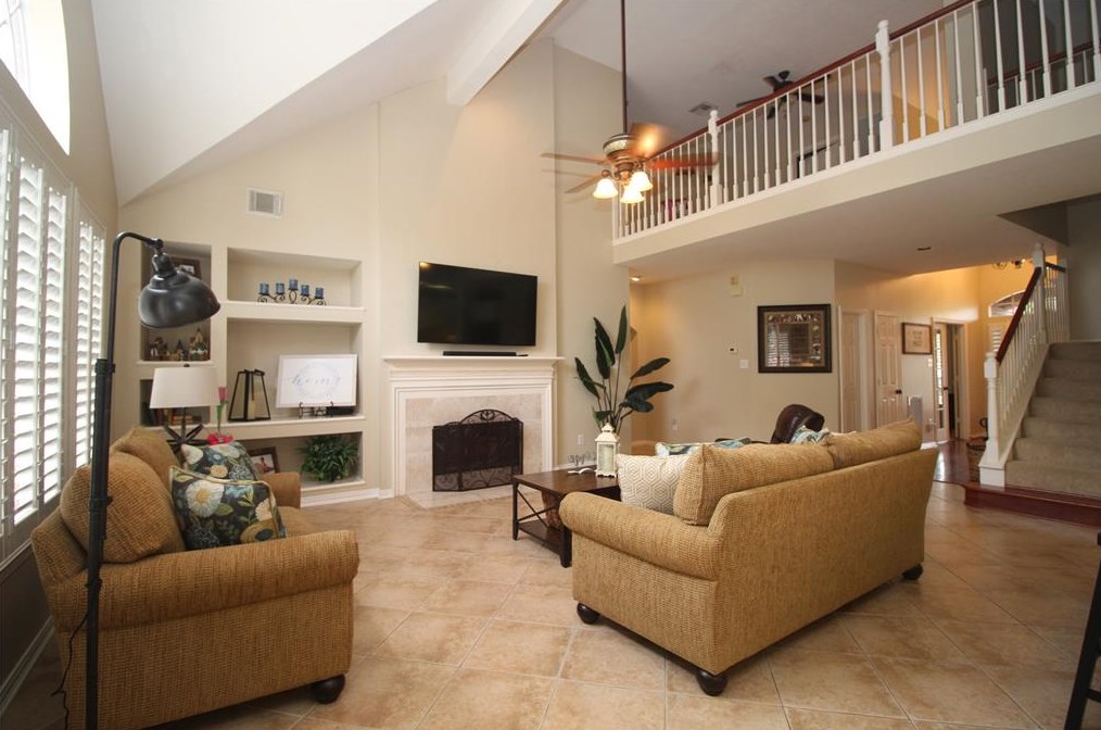 3127 Cherry Ml Ct, Houston TX 77059-2804 exterior