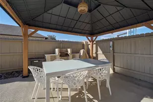 204 Black Diamond, Portland, TX 78374 - Photo 32