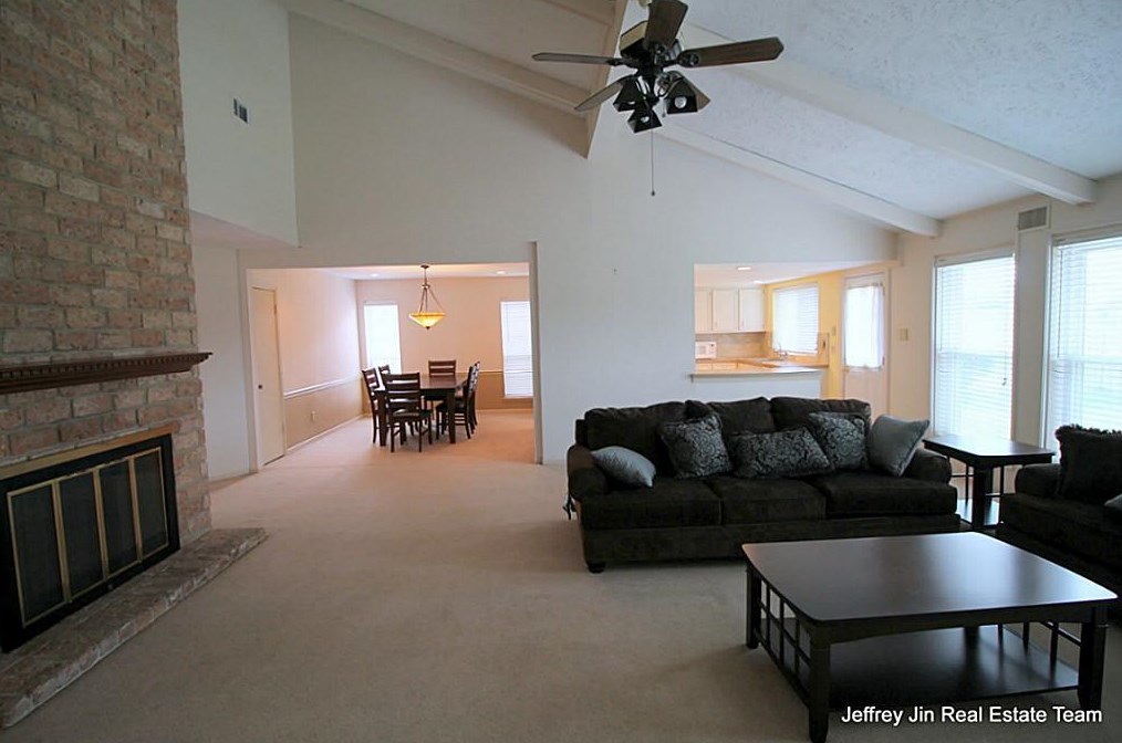 2946 Jenny Dr, Sugar Land TX  77479-1613 exterior