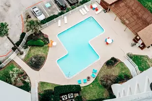 7310 Seawall Blvd, Galveston, TX 77551 - Photo 18