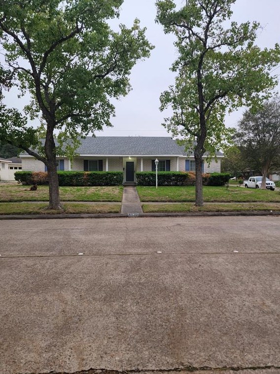 8927 Sharpcrest St, Houston, TX 77036