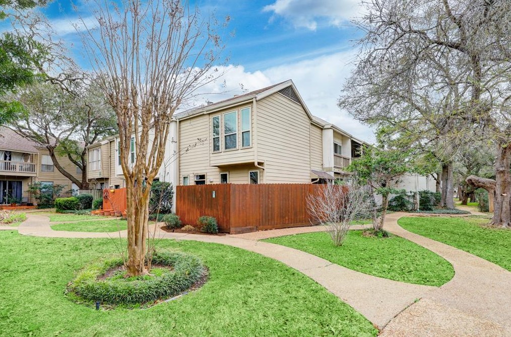 2100 Tanglewilde St #291, Houston, TX 77063