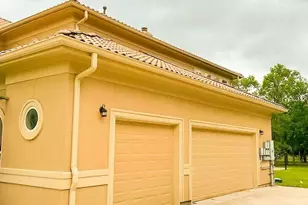 8422 Thompson Lake Dr, Missouri City, TX 77459 - Photo 4