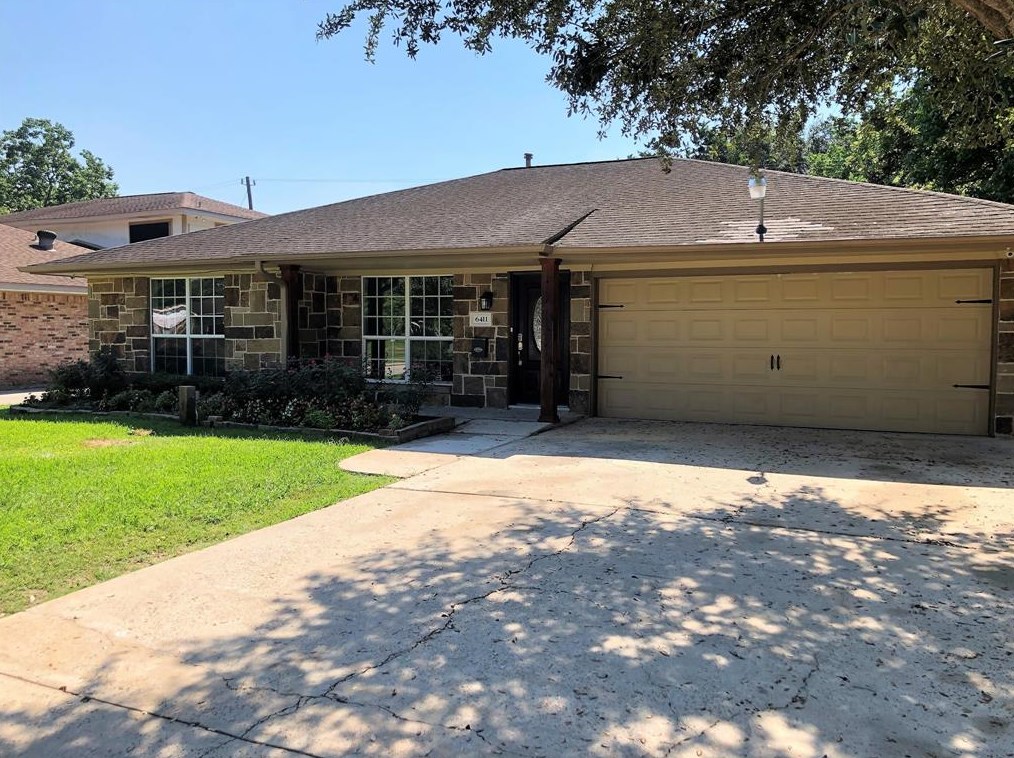 6411 Mckinstry Blvd, Houston, TX 77085-3223