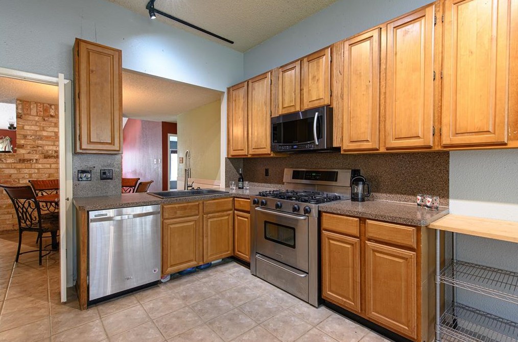3423 Cannon Pass Ct, Sugar Land, TX 77478