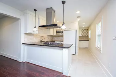 1406 Foxwood Road, Houston, TX 77008 - Photo 18