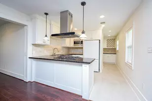 1406 Foxwood Rd, Houston, TX 77008 - Photo 18