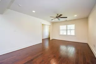 1406 Foxwood Rd, Houston, TX 77008 - Photo 10