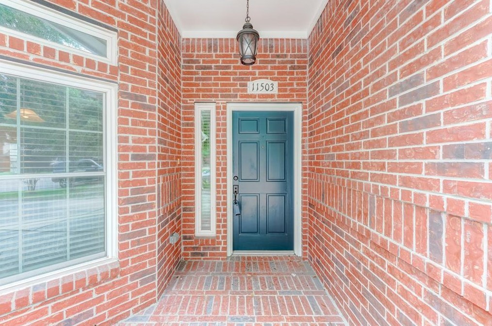 11503 Autumn Chase Dr, Houston TX  77065-4927 exterior
