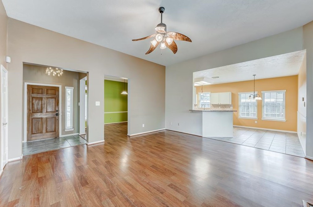 11503 Autumn Chase Dr, Houston TX  77065-4925 exterior