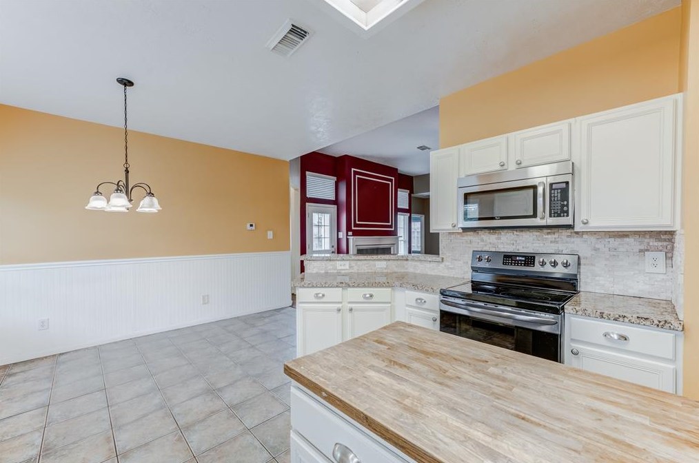 11503 Autumn Chase Dr, Houston TX  77065-4925 exterior