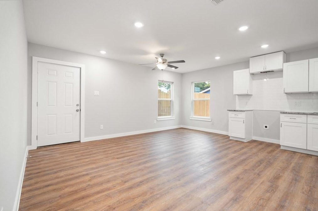 8122 Sterlingshire St #a, Houston, TX 77078