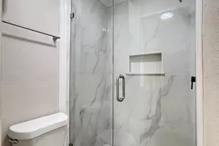 2300 Augusta Dr, Houston, TX 77057 - Photo 14