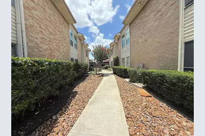 2300 Augusta Drive #22, Houston, TX 77057 - Photo 18