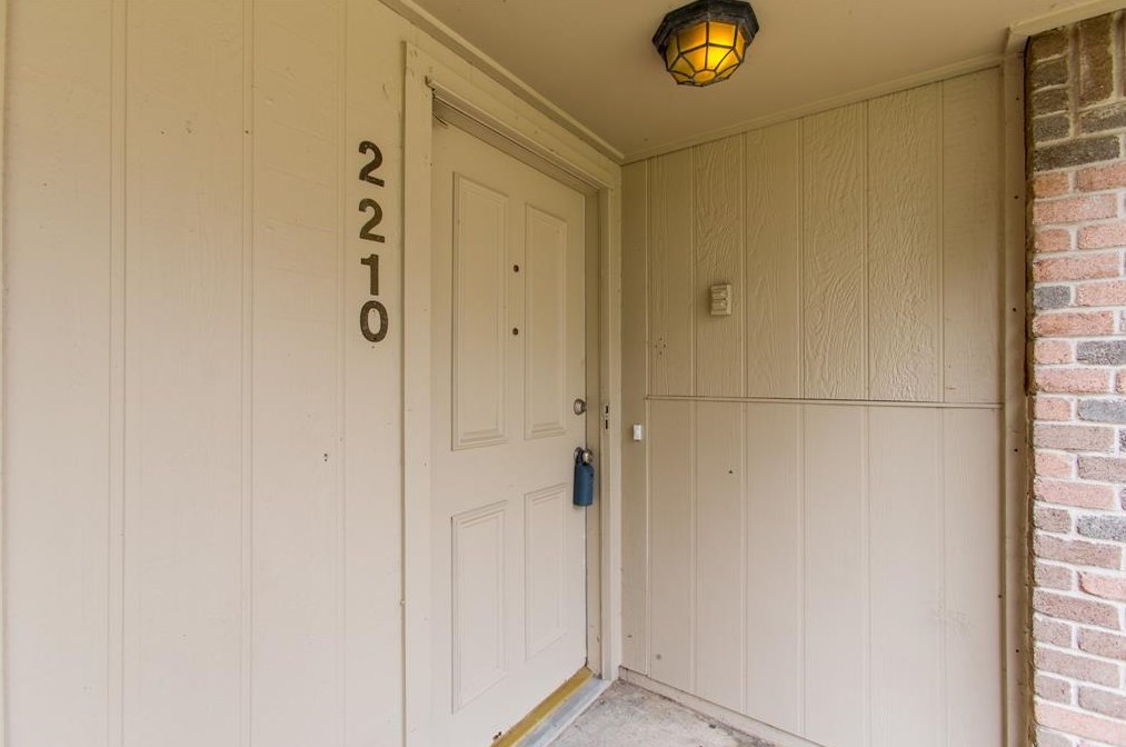 2210 Spring Dusk Ln, Spring TX  77373-6158 exterior