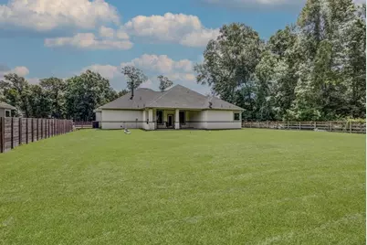 1006 Spanish Drive, Dayton, TX 77535 - Photo 40