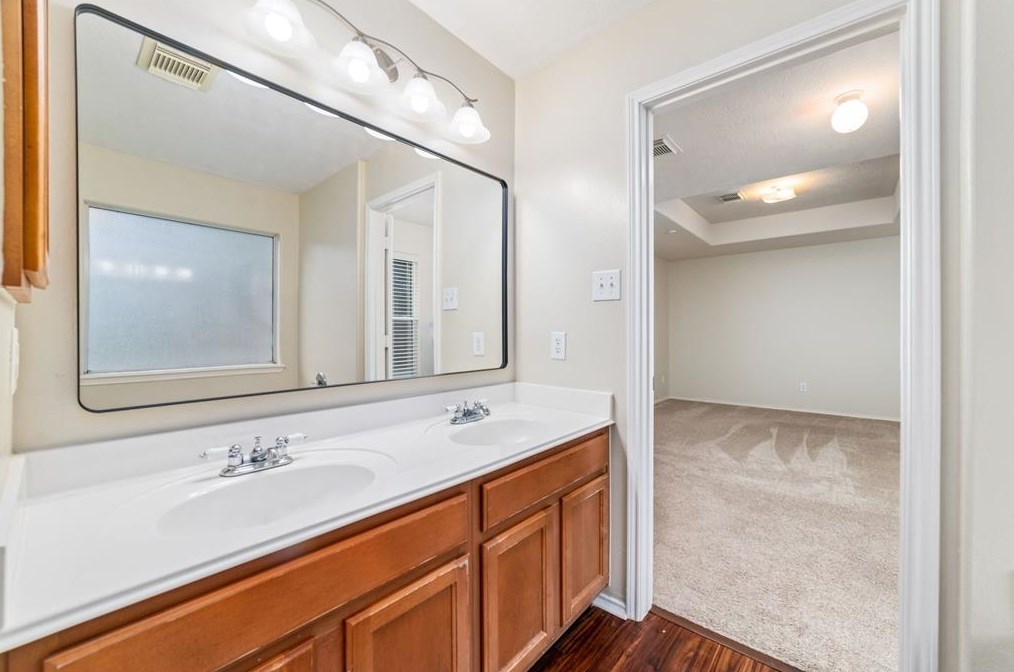 24338 Kingbriar Dr, Spring, TX 77373-2285