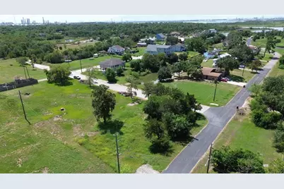 312 Natchez Street, Baytown, TX 77520 - Photo 4