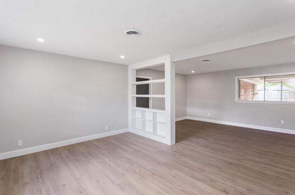 5707 Nina Lee Ln, Houston, TX 77092