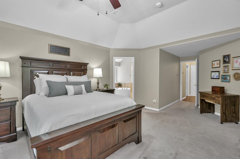 49 Peaceful Cyn Cir, Spring TX 77381-4486 exterior