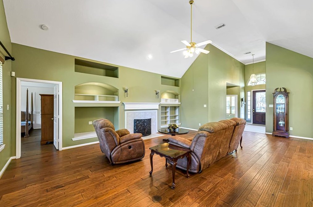 2507 Crystal Lk Ct, Richmond TX 77406-1800 exterior