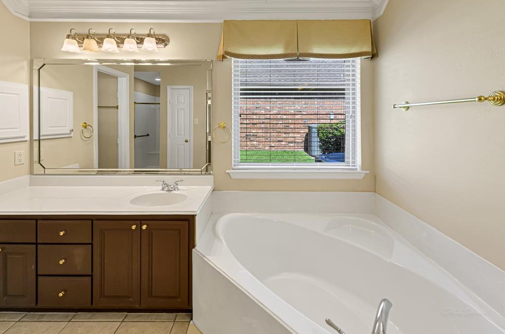 2507 Crystal Lk Ct, Richmond TX 77406-1800 exterior