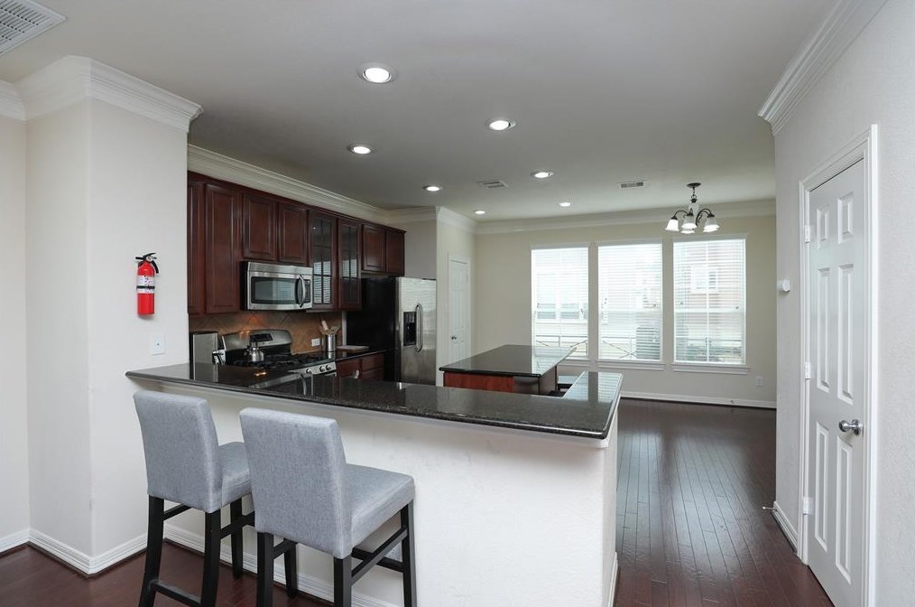 3118 Clearview Cir, Houston, TX 77025