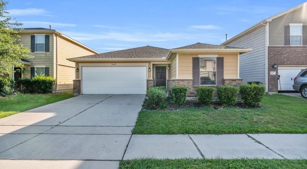 16623 Burnell Oaks Ln, Houston, TX 77090-5242