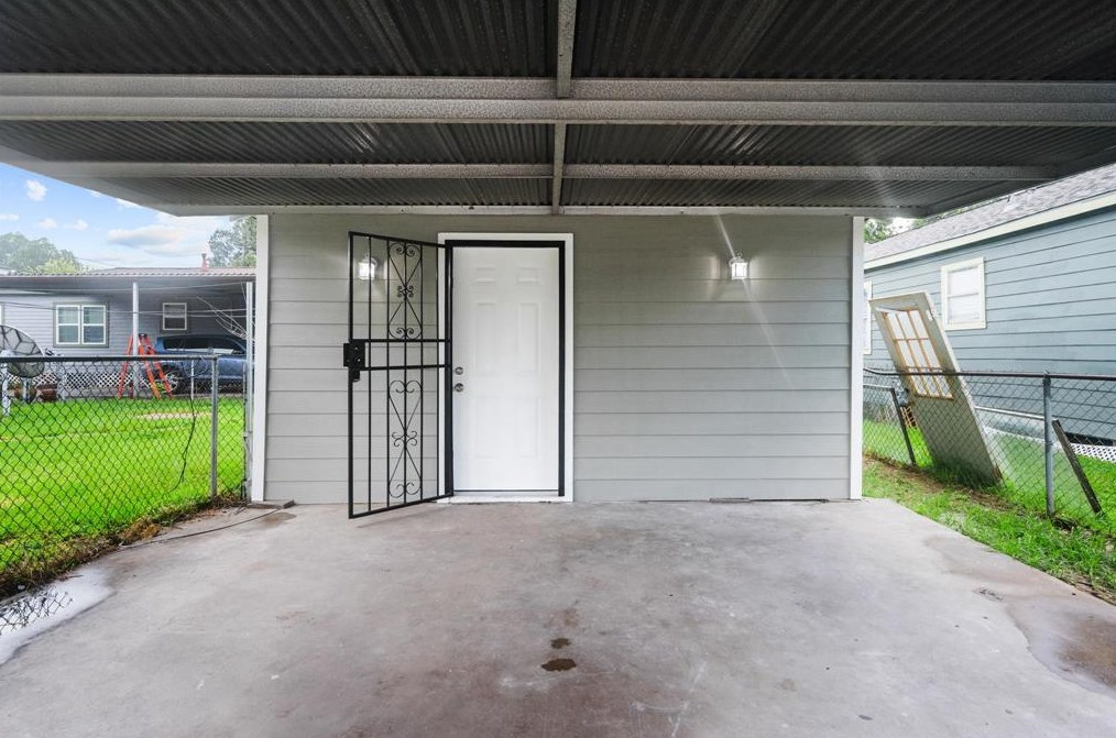 5519 Chapman St #2, Houston, TX 77009