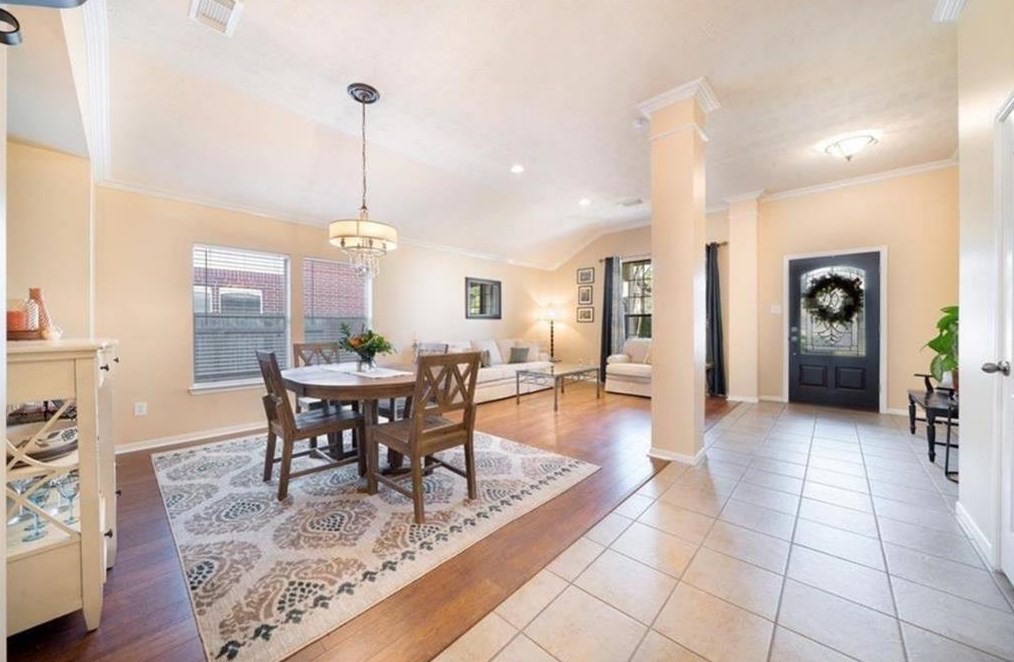 16119 Horseshoe Hill Ct, Cypress, TX 77429