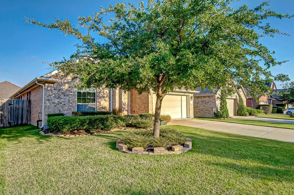 15822 Eldora Springs Ct, Houston, TX 77070