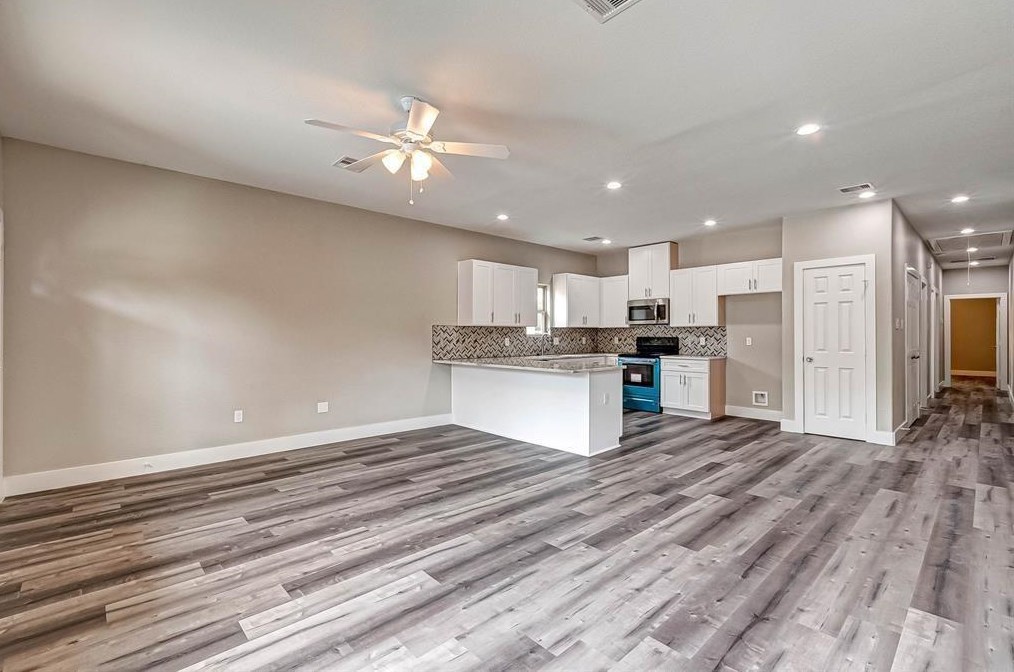 9313 Caddo #b, Houston, TX 77078