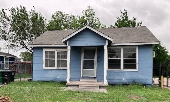 3910 Cetti St, Houston, TX 77009-4823