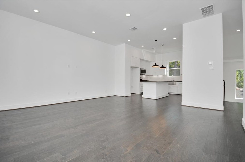 420 Janisch Rd, Houston TX  77018-2210 exterior