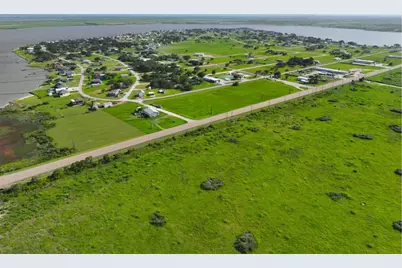 638 Stovall Drive, Palacios, TX 77465 - Photo 18