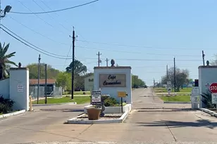 638 Stovall Dr, Palacios, TX 77465 - Photo 32