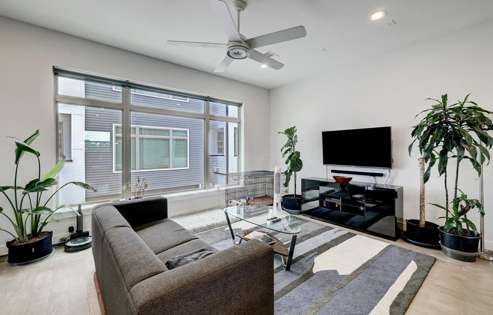 3308 Pease St #a, Houston, TX 77003