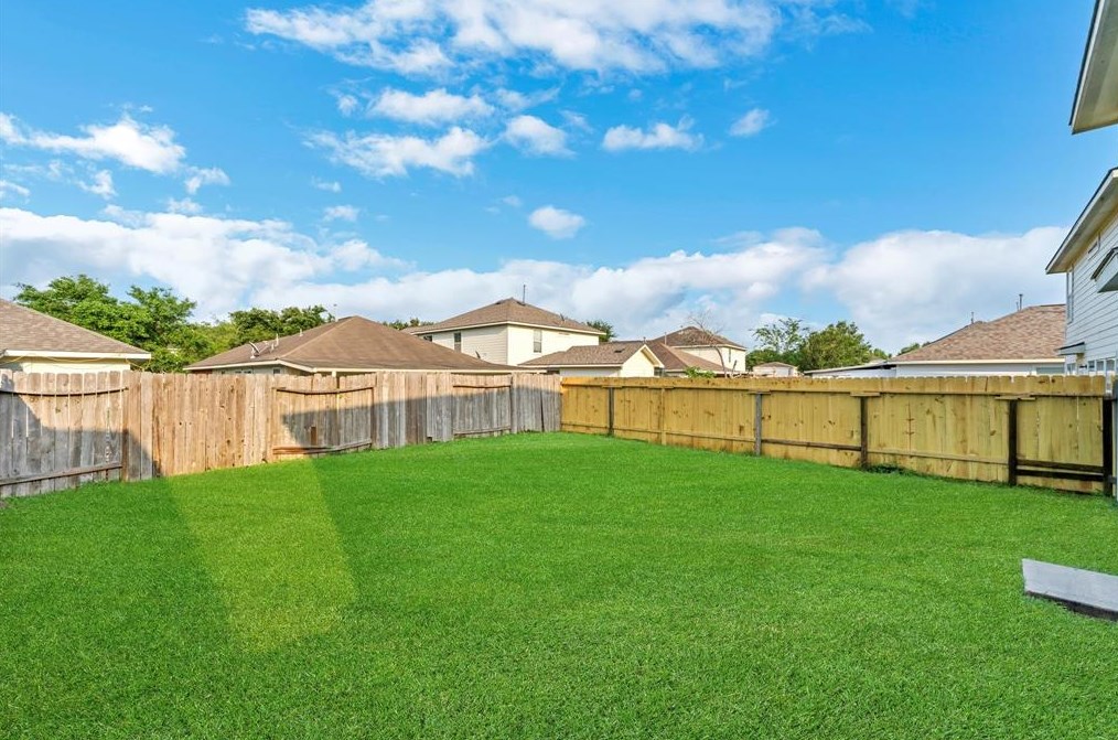 10831 Heathercliff Ln, Houston TX  77075-5325 exterior