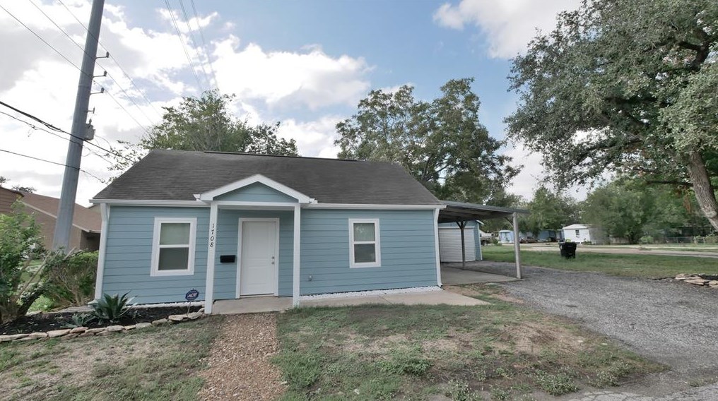 1708 Texas Ave, Richmond, TX 77471