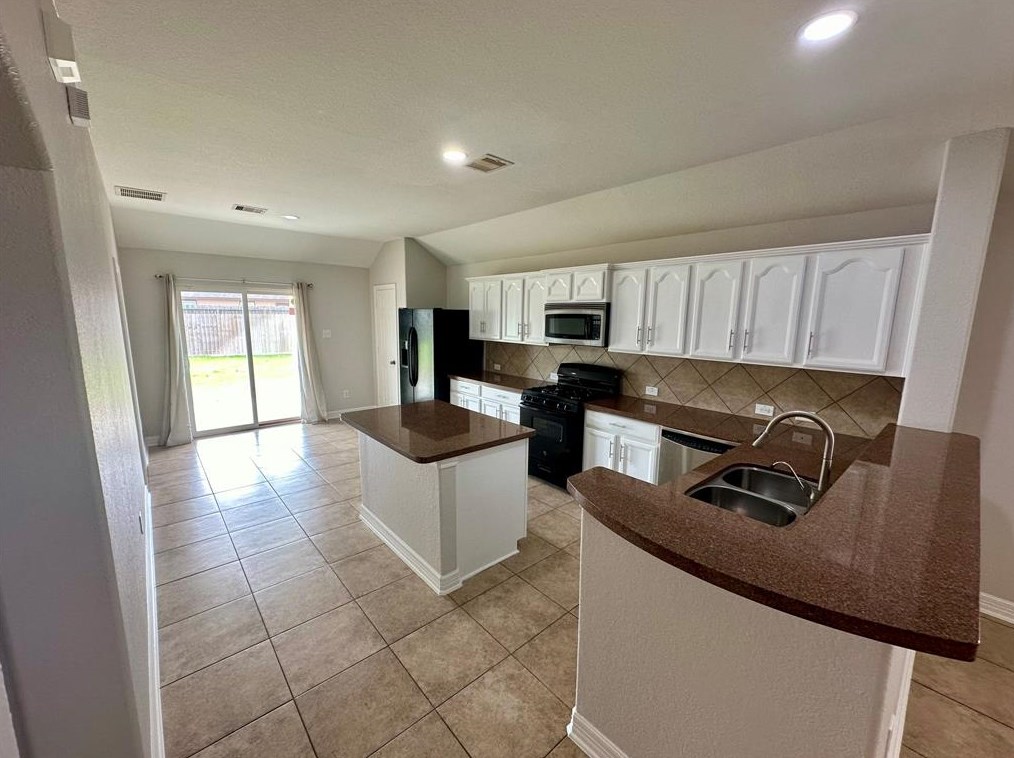 18003 Cimmaron Oak Ln, Richmond TX  77407-5012 exterior