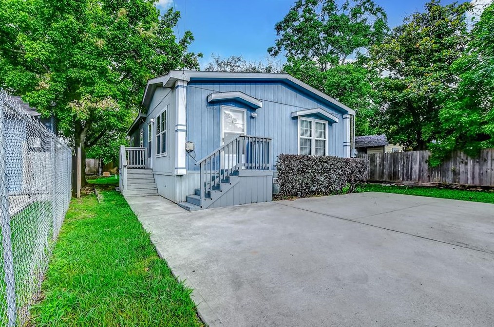 11313 Delman St, Houston, TX 77093