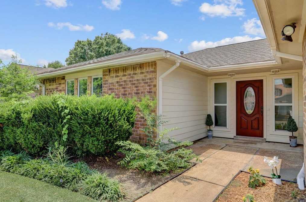 306 Land Grant Dr, Richmond, TX 77406-2139