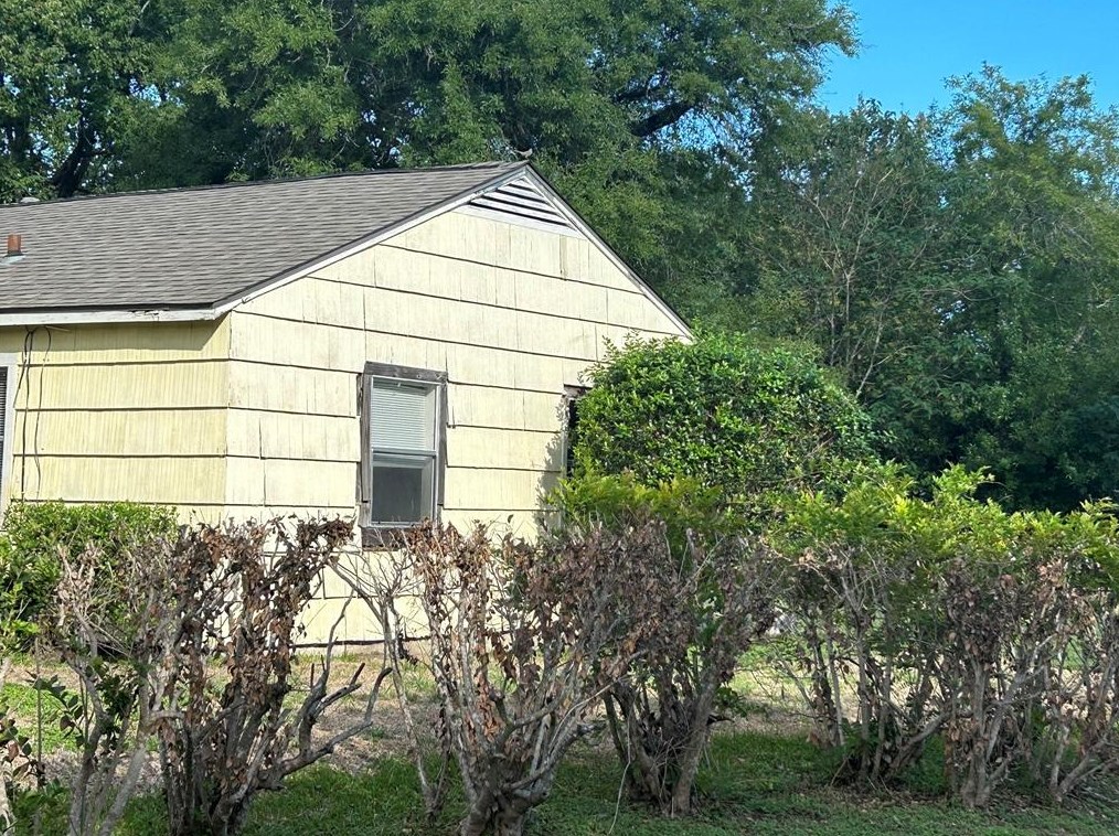 9529 Fairland Dr, Houston, TX 77051-3118