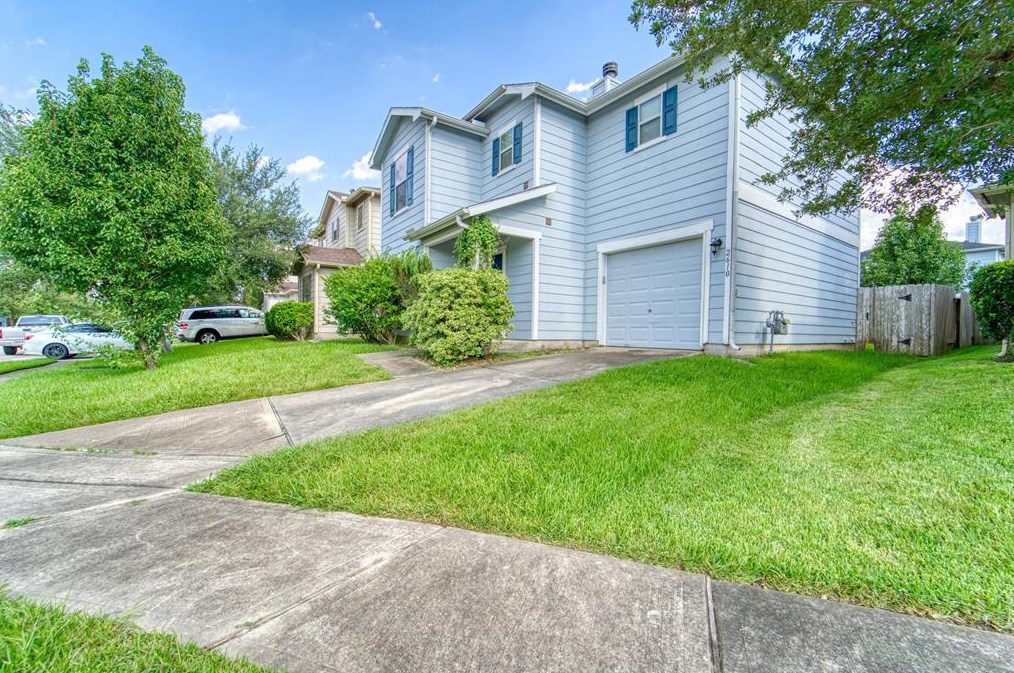 2610 Skyview Grove Ct, Houston, TX 77047