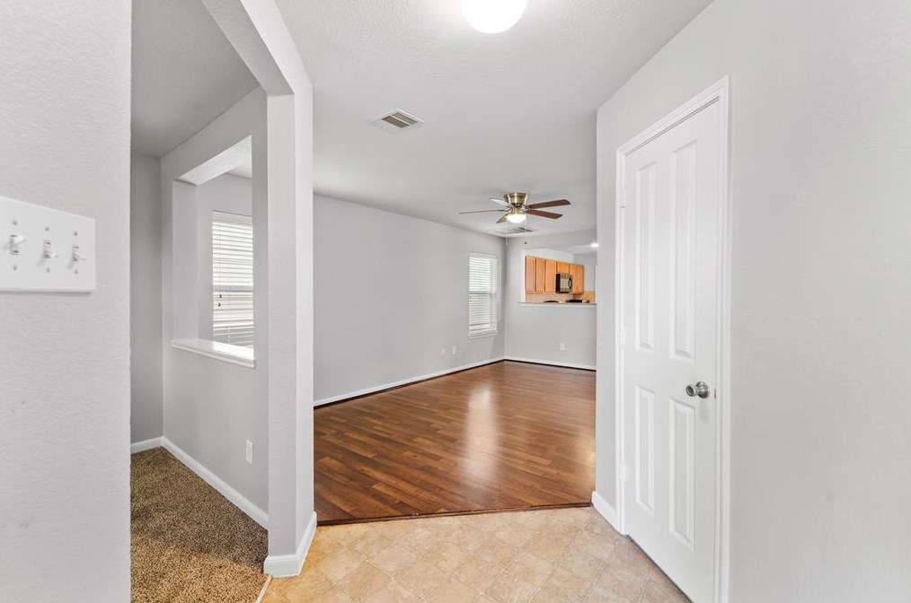 2610 Skyview Grove Ct, Houston TX  77047-6814 exterior