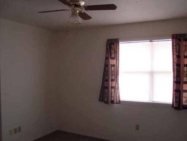 1627 Texas, League City TX  77573-4216 exterior