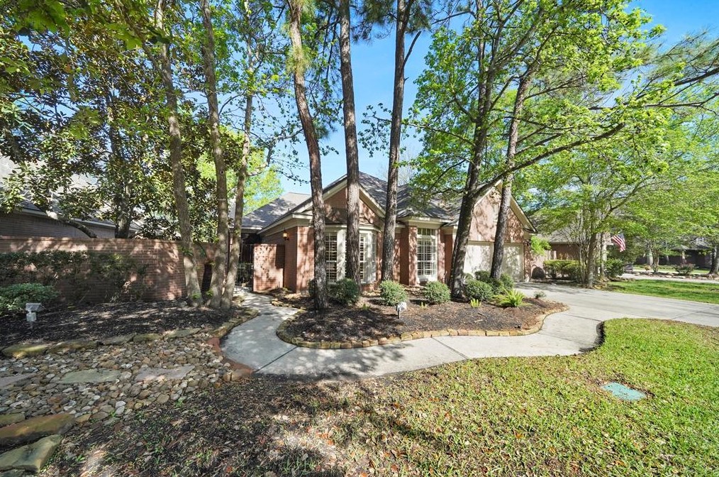 39 Wild Meadow Ct, Spring TX  77380-4302 exterior