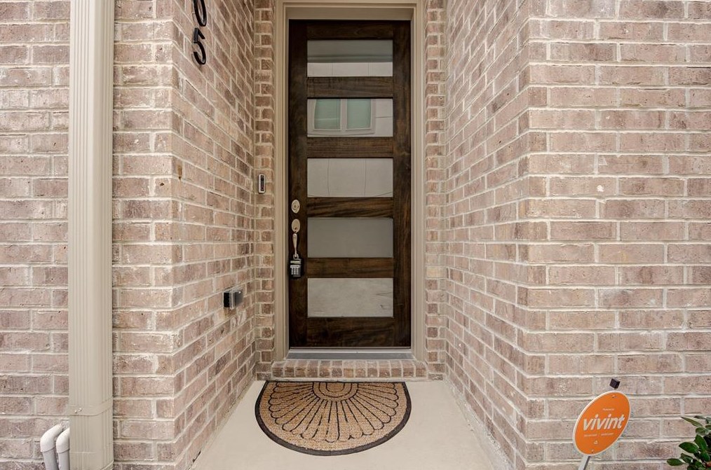 2205 Holman St, Houston, TX 77004