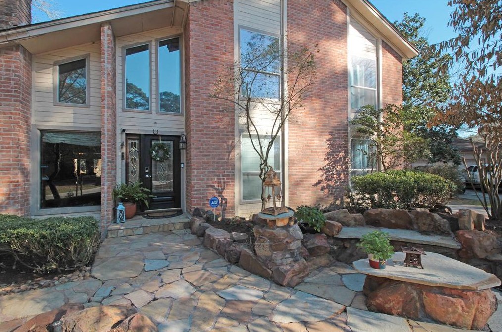 3307 Flickering Candle Dr, Spring, TX 77388-5867