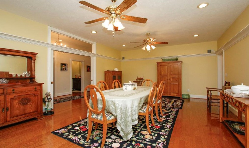 22502 Holly Crk Trl, Tomball TX 77377-3659 exterior